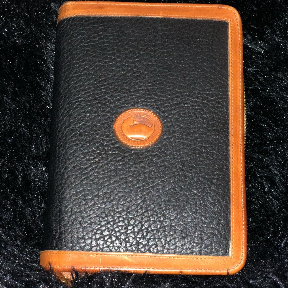 Doone & Bourke organizer